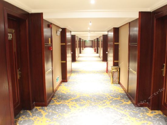 Foshan Jun Wang Hotel — фото 1