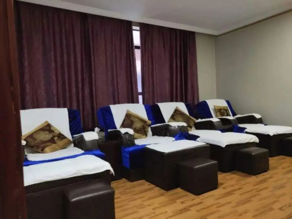 Гуанчжоу: Hongsheng Business Hotel(Guangzhou Zhongcun Metro Station)