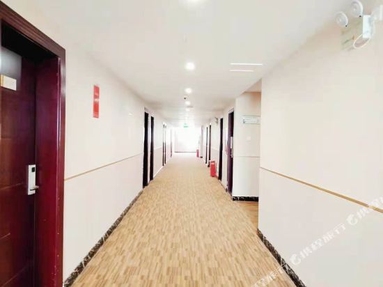 Elong ME Hotel (Wuhan Business School) — фото 1