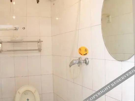 Циндао: Zijinghua Hostel
