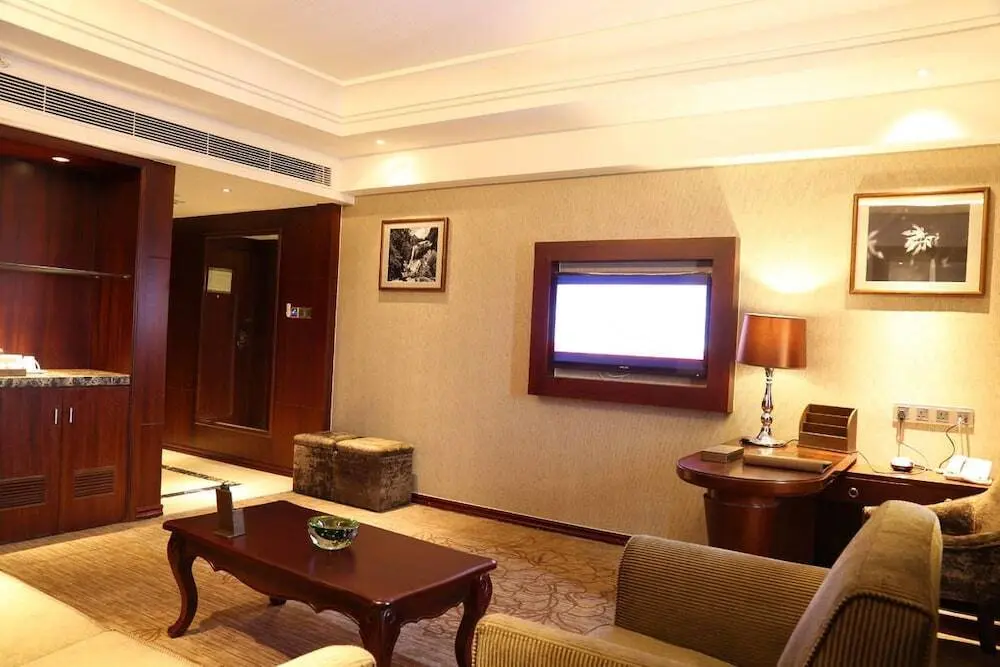 Юэян: Pingjiang Sunshine Bamboo Hotel (Tianyue Bus Station)