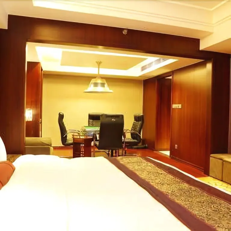 Юэян: Pingjiang Sunshine Bamboo Hotel (Tianyue Bus Station)