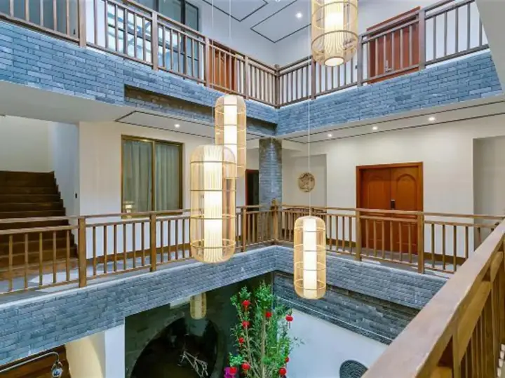 Чэнду: Huanran Tangchi Homestay (Qingchengshan Scenic Area)