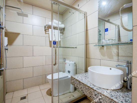 Куньмин: Lutian Business Hotel