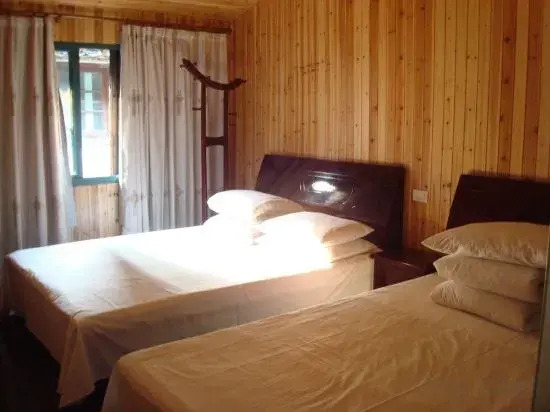 Цзясинь: Wuzhen Dongshan Jiang Auntie Hotel