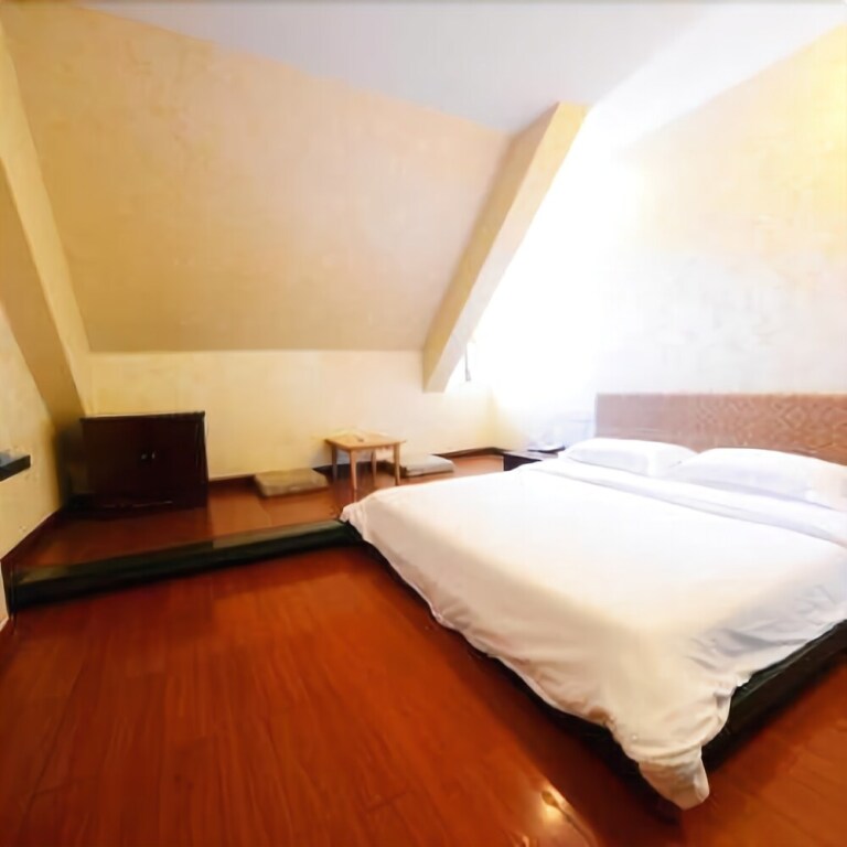 Шаогуань: Borrman Hotel (Shaoguan The History East Street Fengcai Building)