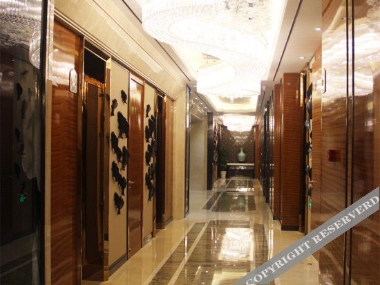 Циндао: Xikelai Hotel