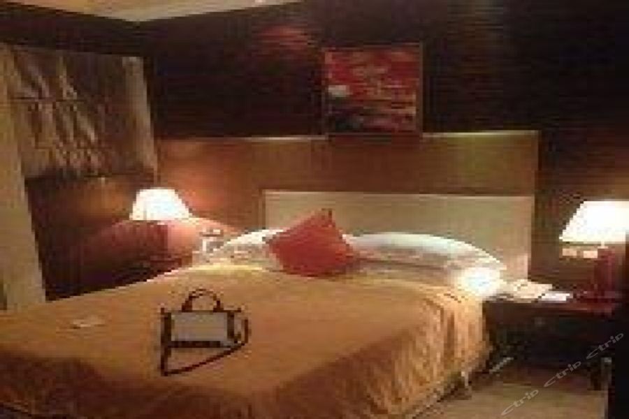 Шэньчжэнь: Rich Hotel