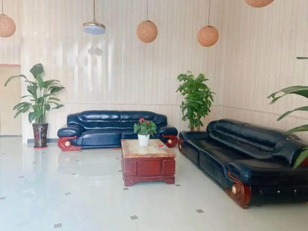 Дунгуань: Dongguan Xinyi Business Hotel (Xingtai Academy)