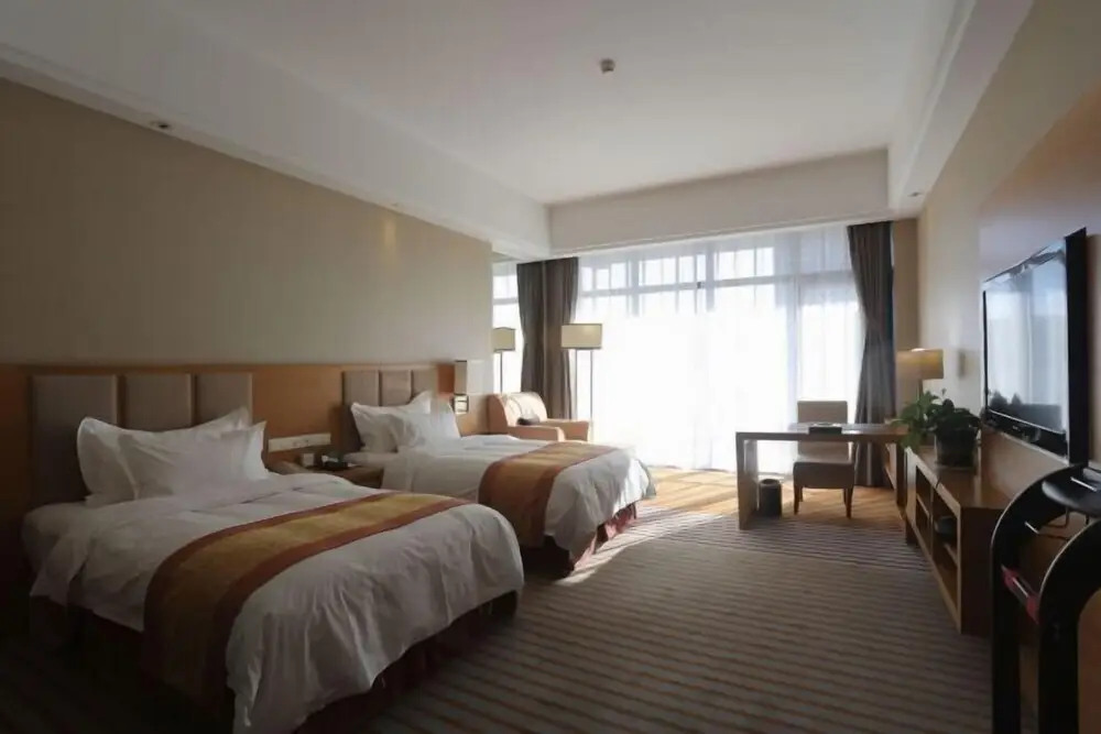 Яньтай: Fushan Hotel Yantai