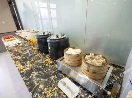 Elong ME Hotel (Wuhu Ruifeng Commercial Expo City) — фото 1