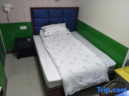 Шанхай: Yuebin Chain Hotel (Songjiang University Town)
