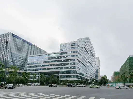 Чэнду: Homeinn Hotel (Chengdu Century City New Exhibition Center Subway Station)