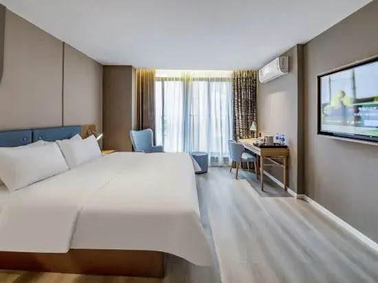 Чэнду: Homeinn Hotel (Chengdu Century City New Exhibition Center Subway Station)