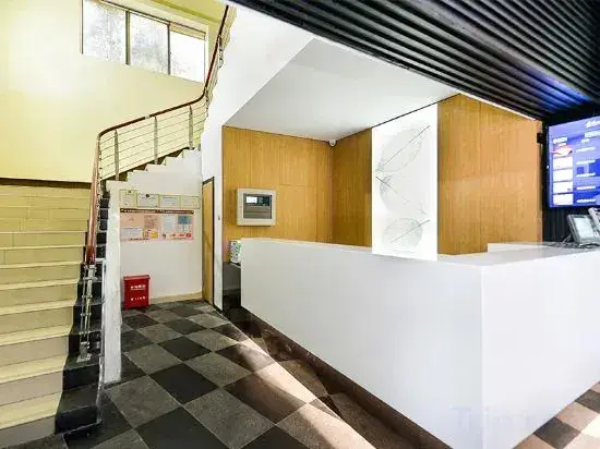 Шанхай: Green Quarter Hotel Mini (Shanghai The Bund The Bund Old Simon Subway Station Shop)