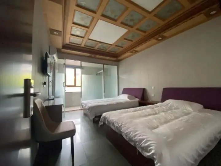 Шанхай: Laolvguan Hostel