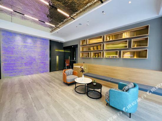 Han Long Business Hotel — фото 1