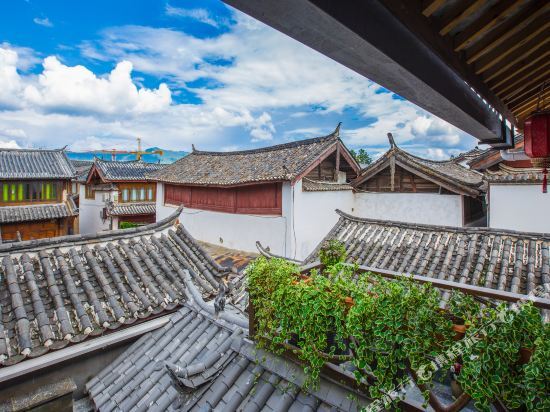 Lijiang Luohuaju B&B (Lijiang Ancient City Wuyi Street Branch) — фото 1