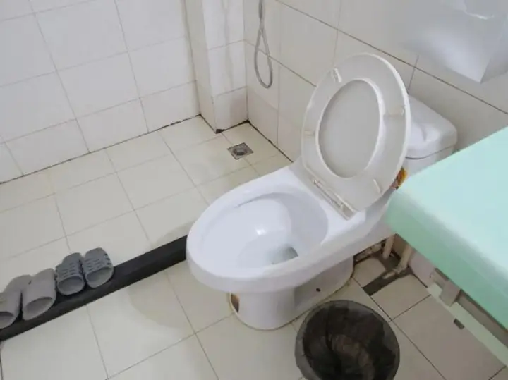 Шанхай: Yihong Hostel