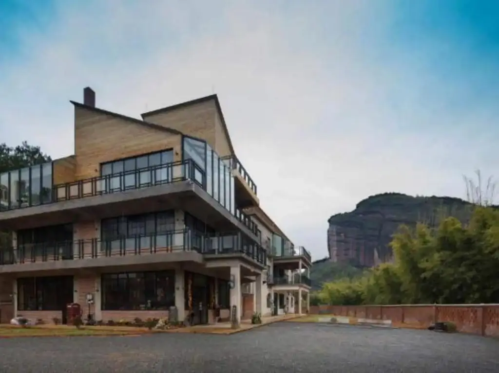 Wuyou Tongjin Mountain Inn — фото 1