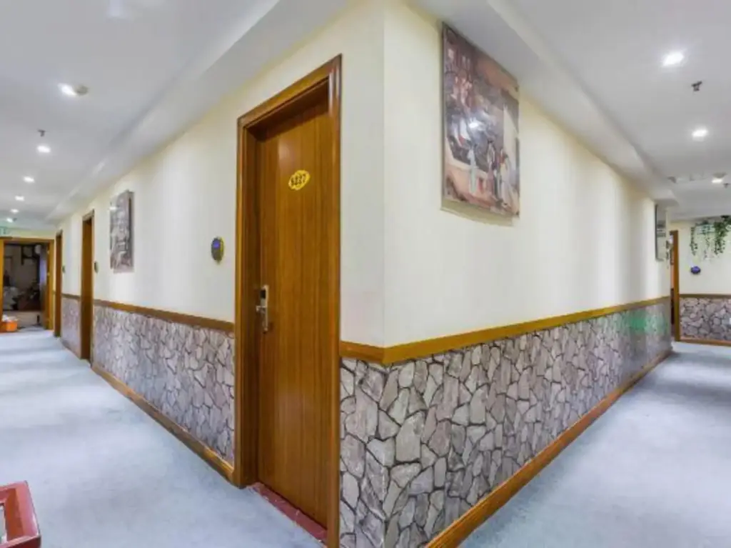 Гуанчжоу: Shiyu Hotel (Guangzhou Chebei Metro Station)