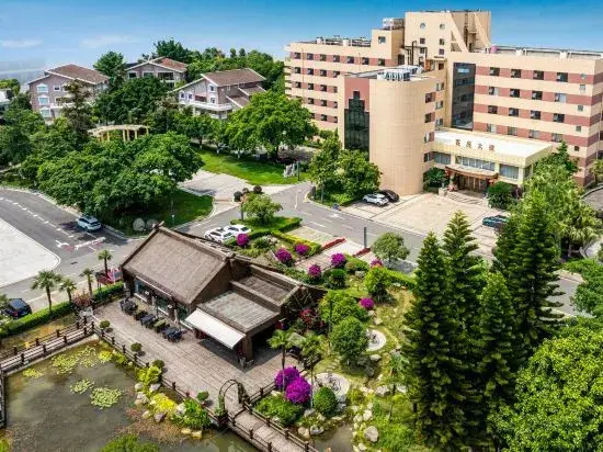 Чэнду: Chengdu Star Flower Garden Hotel (University Games Sports Center)