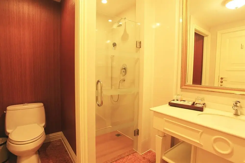 Шанхай: RongJu Hotel