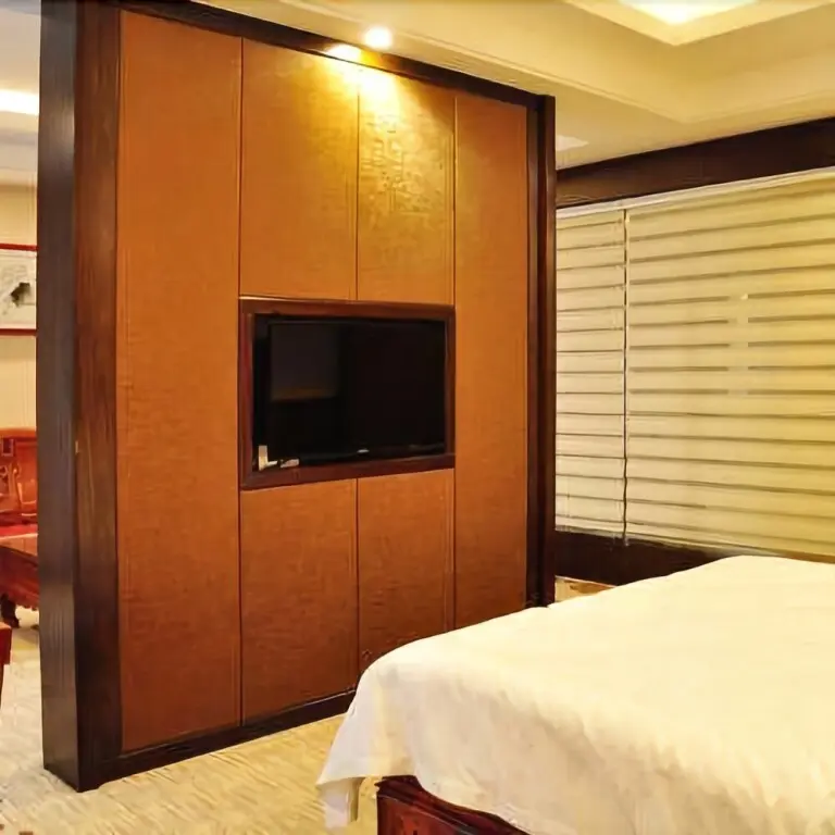 Цзыбо: Qi Yue International Hotel
