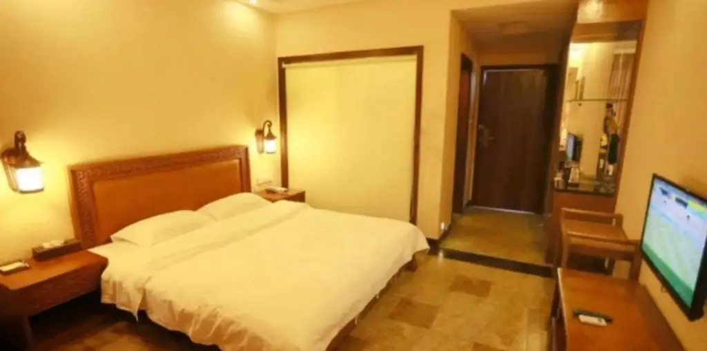 Фошань: Longtian Hostel