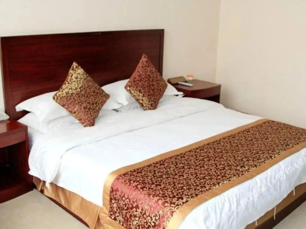 Ляньюньган: Lianyungang Zhongshan Hotel