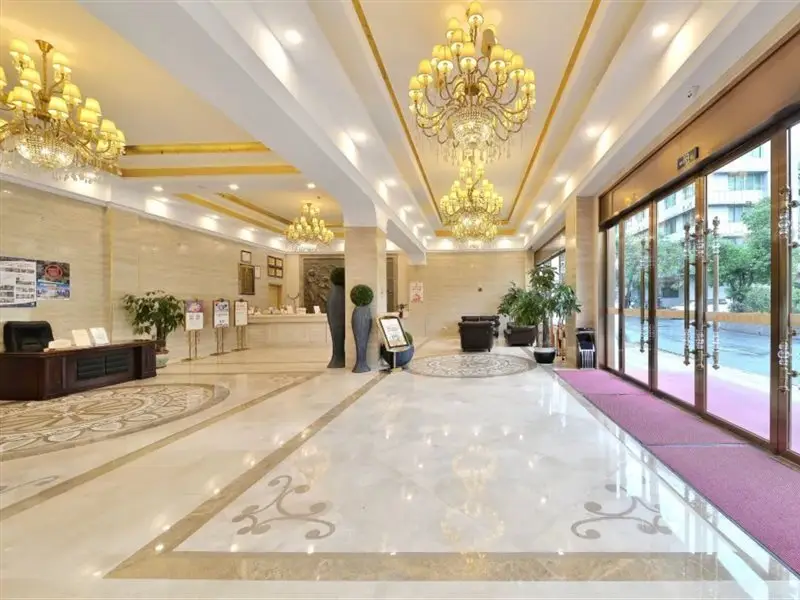 Шэньчжэнь: Vienna 3 Best Hotel (Shenzhen Haiya Binfencheng)