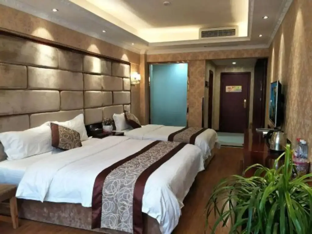 Яань: Hongyan Business Hotel