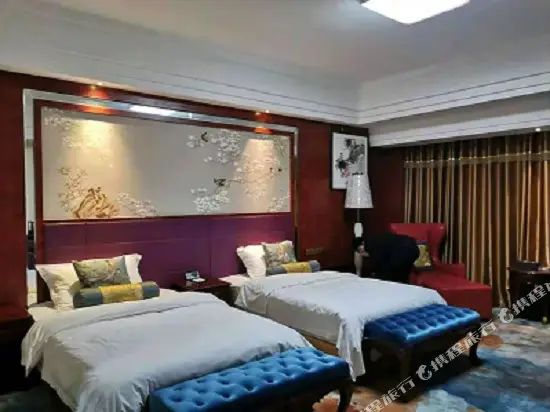 Хецзе: Wuzhou International Hotel