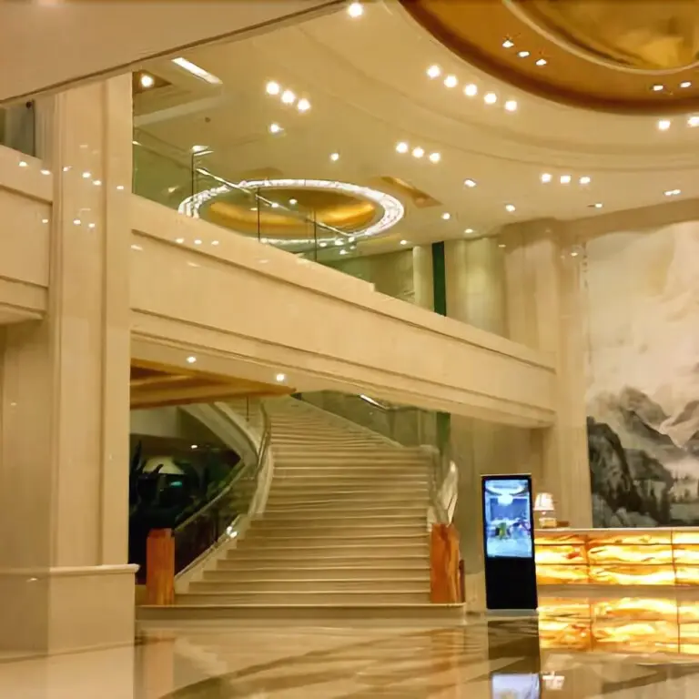 Хецзе: Wuzhou International Hotel