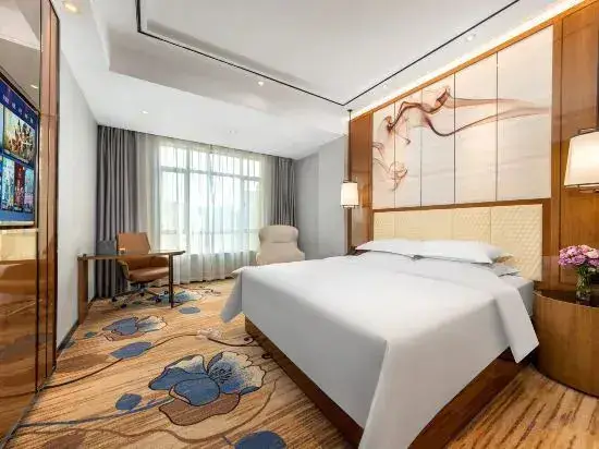Дунгуань: JinSiDun Hotel (Dongguan Jazz)