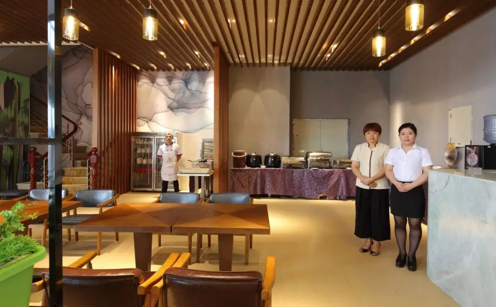 Гуанчжоу: Days Suites Guangzhou South Railway Station
