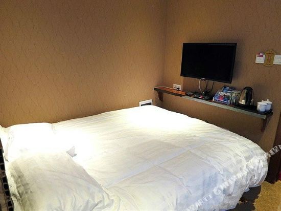 Ичунь Хэйлунцзян: Huajin Fashion Express Motel