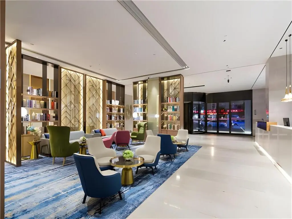 Шанхай: Borrman Hotel(Shanghai Hongqiao Railway Station National Exhibition Center Shop)