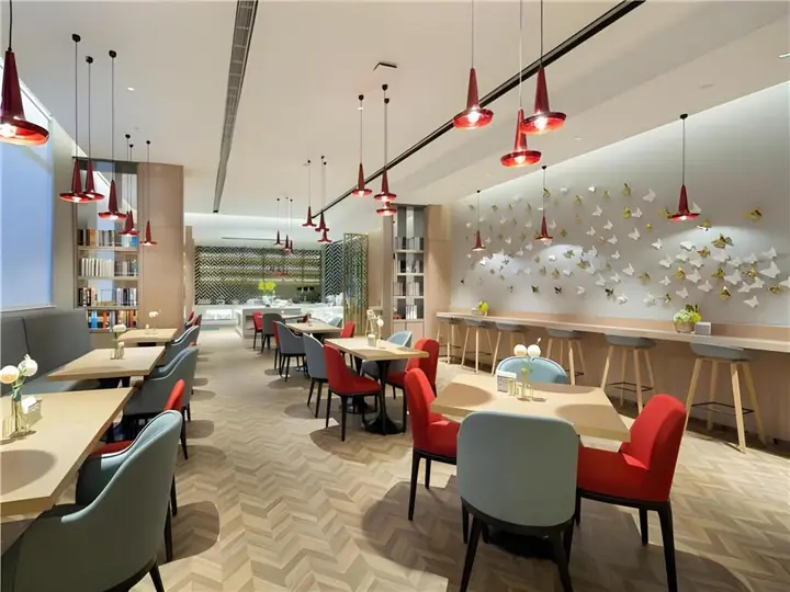 Шанхай: Borrman Hotel(Shanghai Hongqiao Railway Station National Exhibition Center Shop)