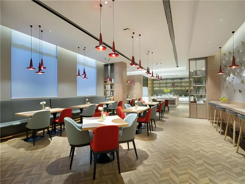 Шанхай: Borrman Hotel(Shanghai Hongqiao Railway Station National Exhibition Center Shop)