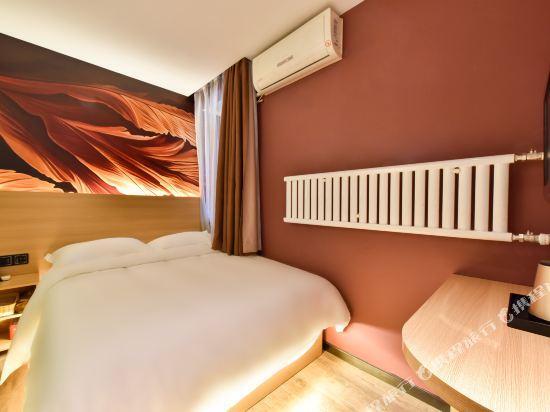 Pod Select Hotel (Beijing Guomao Yong'anli Metro Station) — фото 1