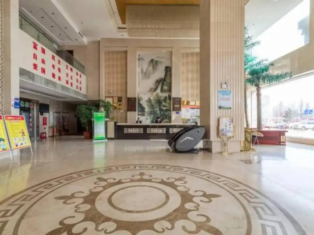 Changtai Palace Hotel — фото 1