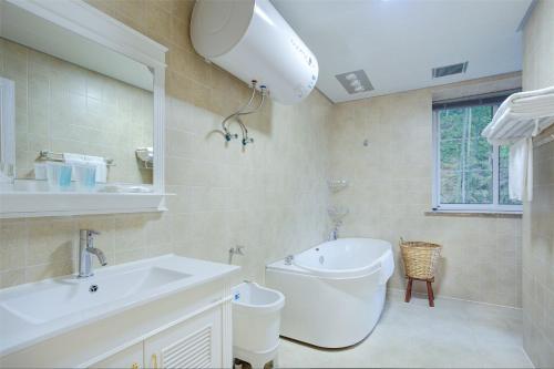 Хучжоу: Linxi Bieyuan Hotel