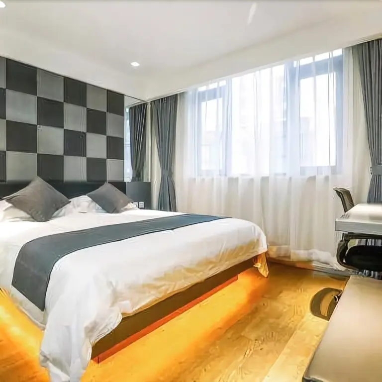 Шанхай: Zhotels Shanghai Meilongzhen Plaza West Nanjing Road Branch