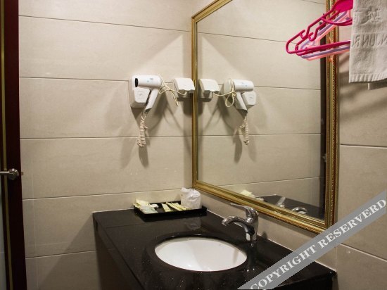 Гуанчжоу: SAN Jun Business Hotel (Guangzhou Tianhe Passenger Station)
