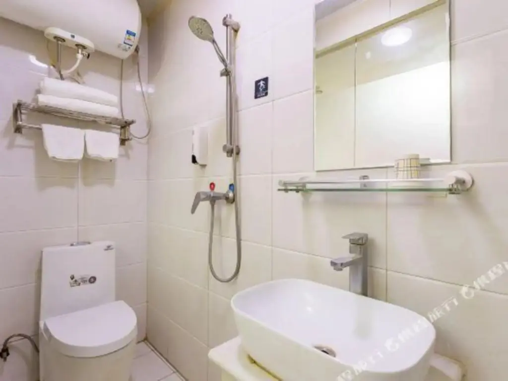 Пекин: 100 Inn Hotel (Gucheng Subway Station)