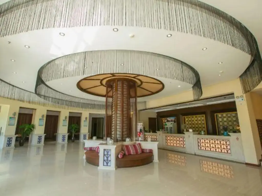 Чунцин: Xianshan Liuyun Holiday Hotel