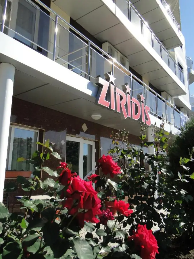 Анапа: Гостевой дом Ziridis
