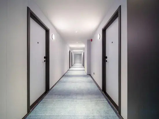 Шанхай: Haiyou Hotel (Shanghai Dong'an Road Subway Station)