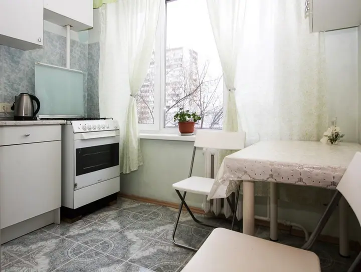 Москва: Меблированные комнаты ApartLux Novolesnaya